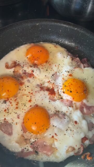 Raňajky šampiónov 🌞happy víkend ❤️☺️ 

#tesmackydvor #tešmák #šahy #breakfast #saturday